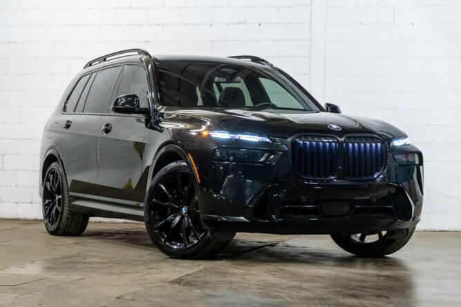 BMW X7 2023